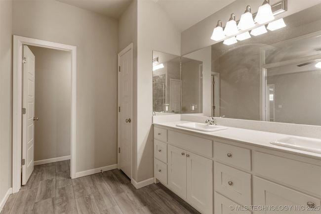 27623 109 Th St, House other with 3 bedrooms, 2 bathrooms and null parking in Coweta OK | Image 36