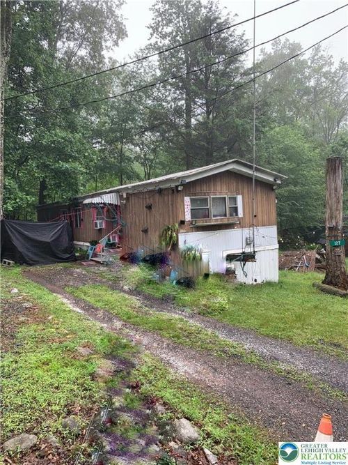 127 Pine Cone Trl, Scotrun, PA, 18355-7766 | Card Image