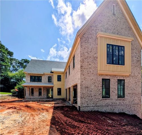 6107 Harleston Rd, Sandy Springs, GA, 30328-4107 | Card Image