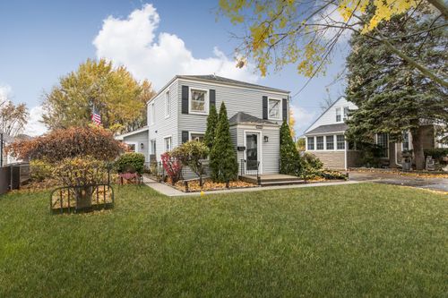 8120 Washington St, Niles, IL, 60714-2408 | Card Image