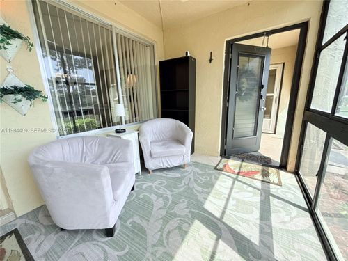 c-1-340 Pine Ridge Cir, Green Acres, FL, 33463 | Card Image