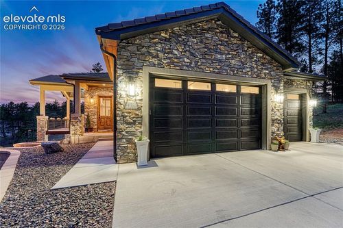 910 Spacious Skies Dr, Woodland Park, CO, 80863-9195 | Card Image