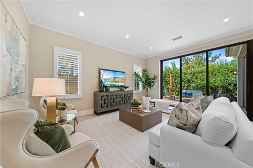 100 Viano, Irvine, CA, 92602-1869 | Card Image