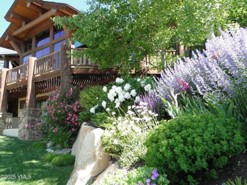 555 Charolais Cir, Edwards, CO, 81632-5120 | Card Image