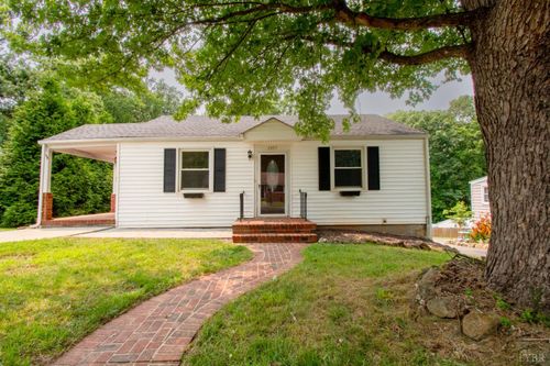 1107 Poplar Street, Bedford, VA, 24523 | Card Image