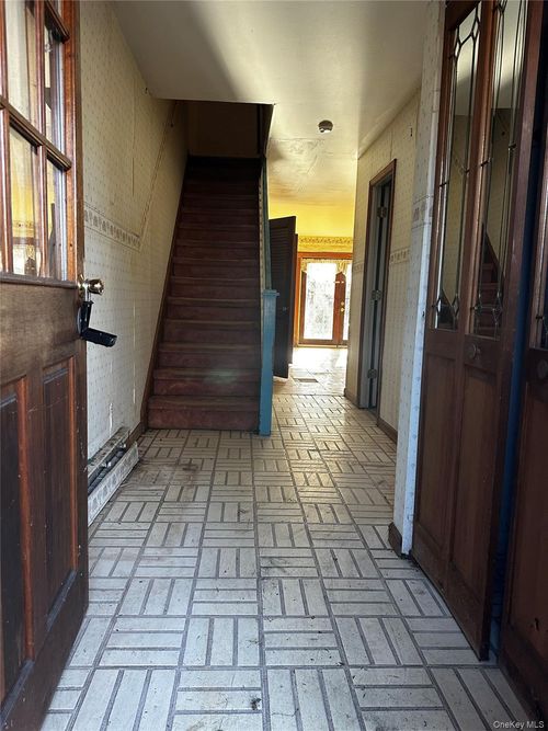 166 Halgren Cres, Haverstraw, NY, 10927-1070 | Card Image