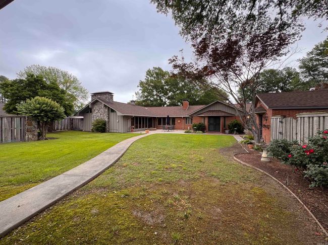 1002 S Lowe St, House other with 3 bedrooms, 4 bathrooms and null parking in Stuttgart AR | Image 45