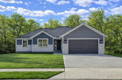 19995 W 221st St, Spring Hill, KS, 66083-4088 | Card Image