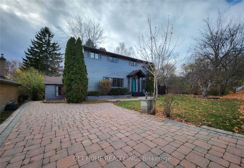 1128 Kent Avenue, Oakville, ON, L6H1Z8 | Card Image