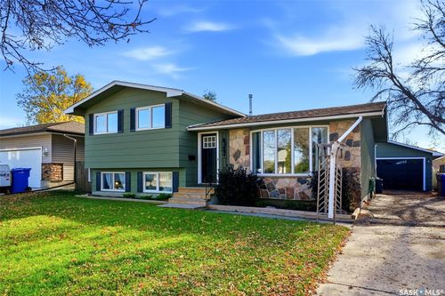31 Berenson Avenue, Regina, SK, S4T6X4 | Card Image