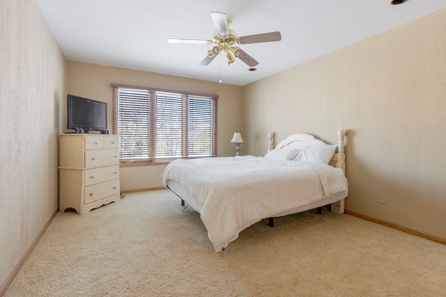 2905 Royal Fox Dr, House other with 4 bedrooms, 3 bathrooms and 3 parking in St. Charles IL | Image 20