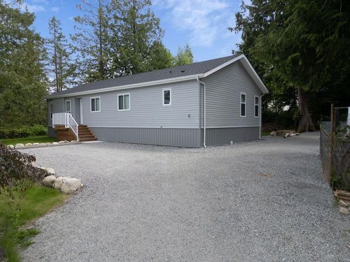 11-1416 North Rd, Gibsons, BC, V0N1V1 | Card Image