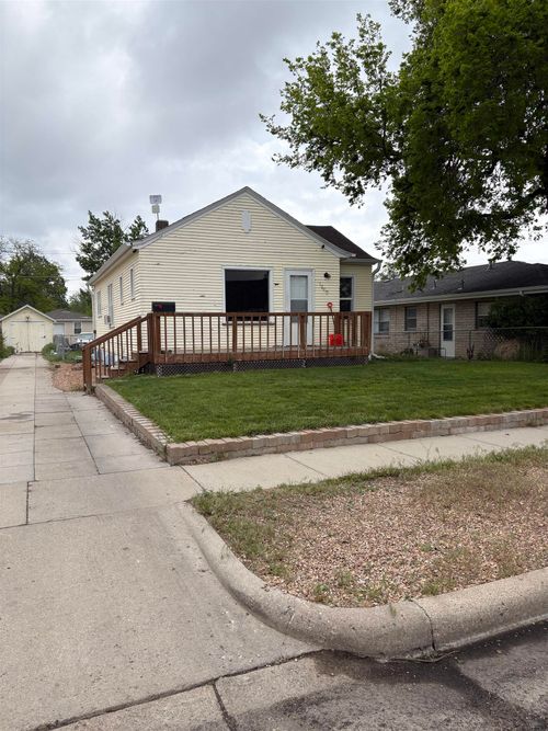 1809 E C St, Torrington, WY, 82240-2839 | Card Image