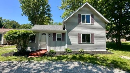 18750 Sumpter Rd, Sumpter Twp, MI, 48111-9140 | Card Image