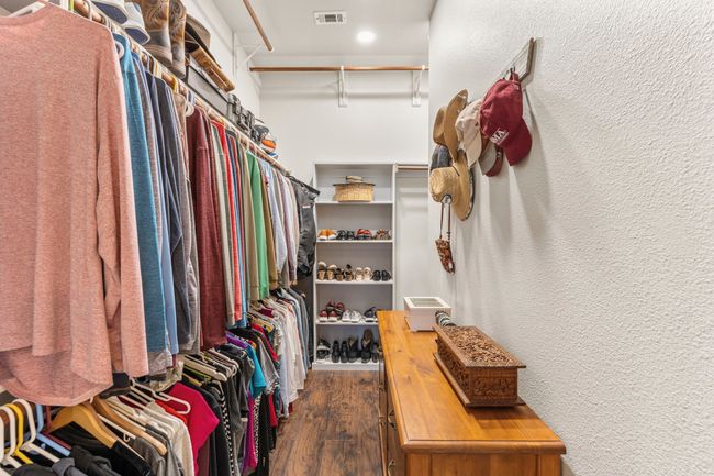 Primary walk in closet | Image 21