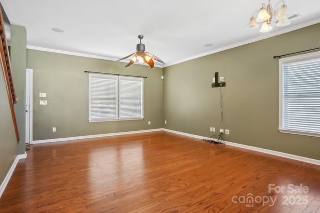 Living Room | Image 5