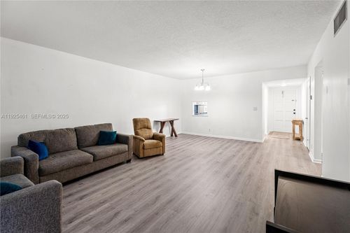 apt-207-6751 Cypress Rd, Plantation, FL, 33317-3021 | Card Image