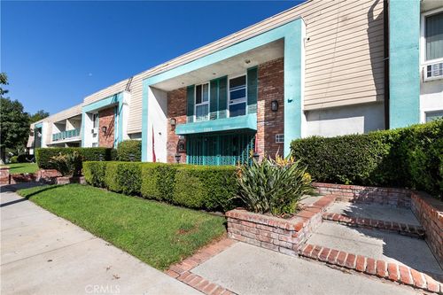 13313 Oxnard, Van Nuys, CA, 91401 | Card Image