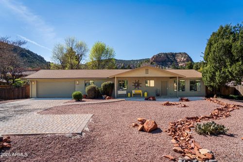 1475 Verde Valley School Rd, Sedona, AZ, 86351-7676 | Card Image