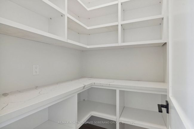 123 Anthony Rd, House other with 4 bedrooms, 5 bathrooms and 6 parking in North York ON | Image 8