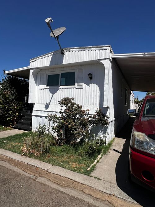 spc-126-3138 W Dakota Ave, Fresno, CA, 93722-4982 | Card Image