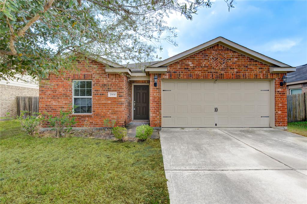 Red Canyon Creek Ln, Humble, TX 77338