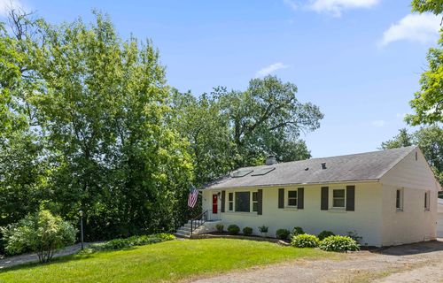 524 Cheyenne Dr, Lake In The Hills, IL, 60156-1439 | Card Image