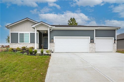 309 Sw Hawthorne Ct, Blue Springs, MO, 64014-4575 | Card Image