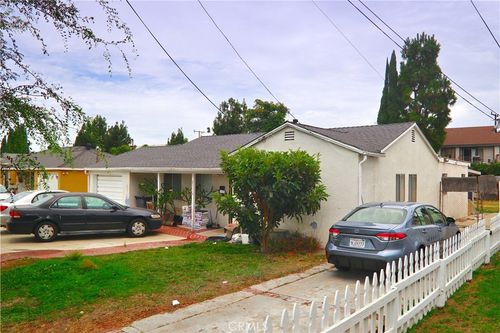 2505 Huckleberry Rd, Santa Ana, CA, 92706-2104 | Card Image