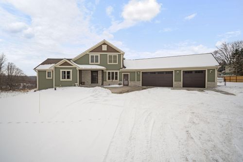4495 Ridge Rd, Barton, WI, 53040 | Card Image