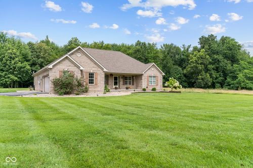 606 S Grange Hall Rd, Hanover, IN, 47243-8912 | Card Image