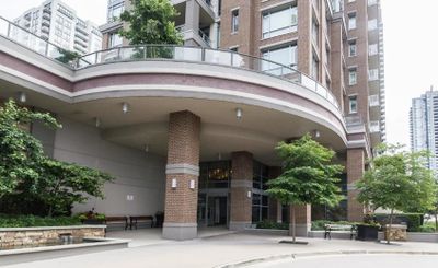 1005 - 1155 The High St, Condo with 2 bedrooms, 2 bathrooms and 1 parking in Coquitlam BC | Image 2