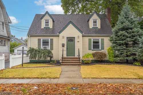 38 W Colfax Ave, Roselle Park, NJ, 07204-1353 | Card Image