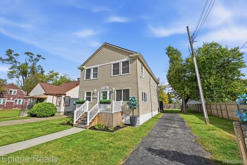 17128 Salem St, Detroit, MI, 48219-3665 | Card Image