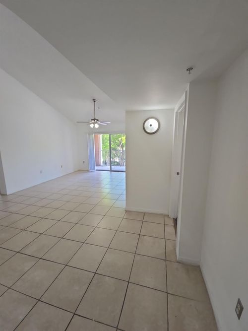 apt-305-12172 Saint Andrews Pl, Miramar, FL, 33025-0756 | Card Image