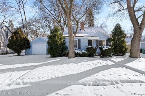 21696 Purdue Ave, Farmington Hills, MI, 48336-5638 | Card Image