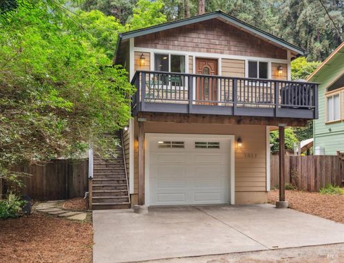 1011 Center St, Villa Grande, CA, 95486 | Card Image