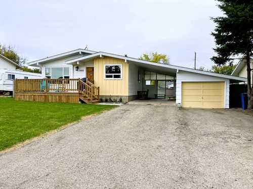 {{alt}} | Card Image