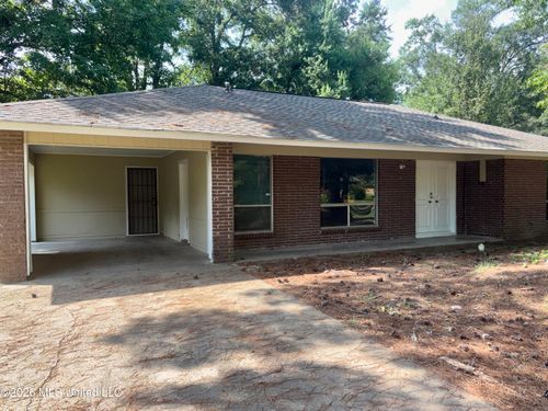 6663 Abraham Lincoln Dr, Jackson, MS, 39213-3005 | Card Image