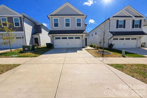 11154 Woodland Creek Way, Charlotte, NC, 28262-2122 | Card Image