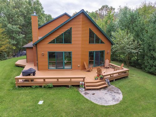 N7741 Half Moon Bay Dr E, New Lisbon, WI, 53950-9313 | Card Image
