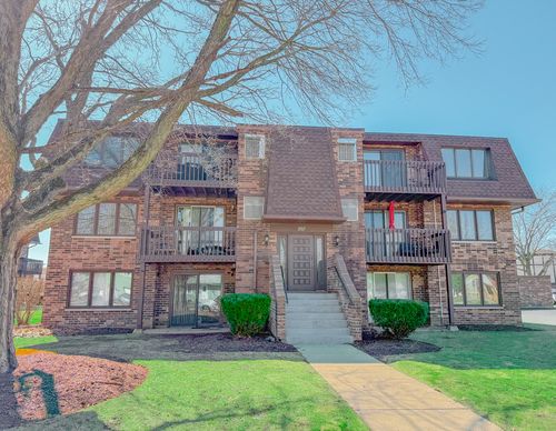 apt-302-207 Uteg St, Crystal Lake, IL, 60014-7247 | Card Image