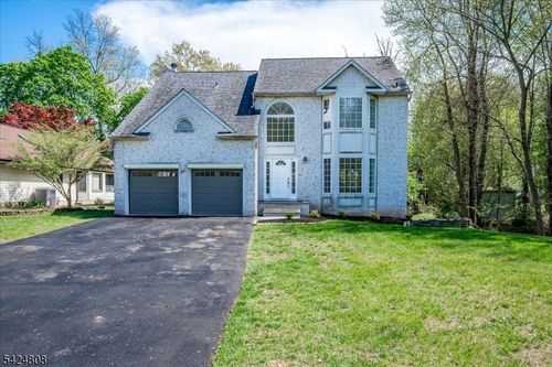 15 Barbour Pl, Piscataway, NJ, 08854-3592 | Card Image