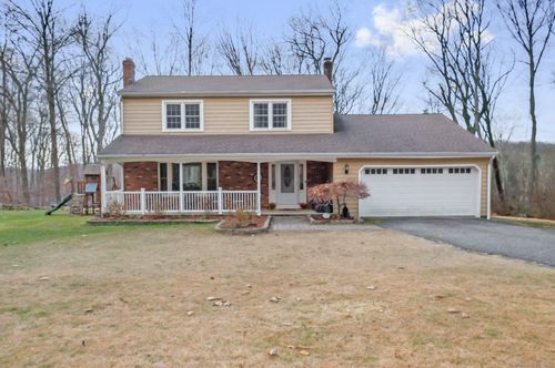 18 Peaceful Drive, New Fairfield, CT, 06812 | Card Image