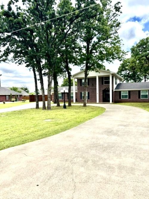 105 Perkins Road, Krugerville, TX, 76227 | Card Image
