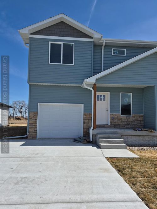 1503 Peach St, Grand Island, NE, 68801-7506 | Card Image