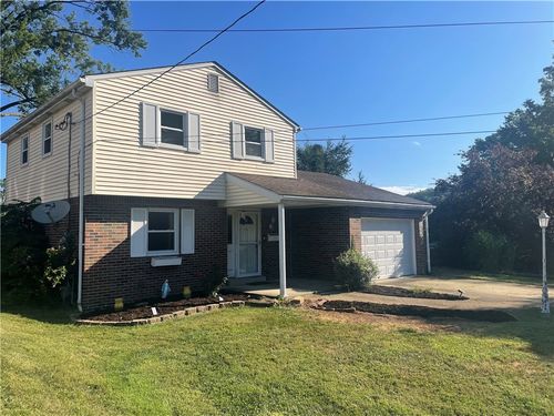 300 Oliver Dr, White Oak, PA, 15131-1918 | Card Image