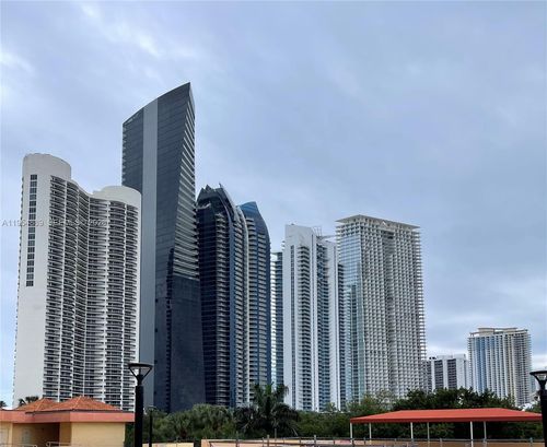 309-210 174th St, Sunny Isles Beach, FL, 33160-3335 | Card Image