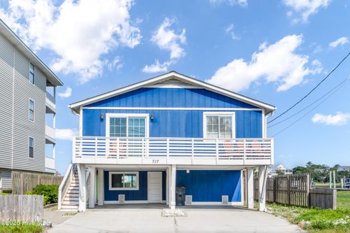 717 Canal Dr, Carolina Beach, NC, 28428-6032 | Card Image