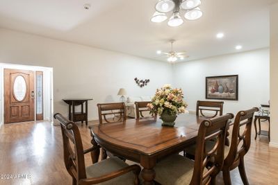 Great room w/ Dining area | Image 1